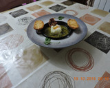 Foto del paso 6 de la receta: Caldillo o sopa de espárragos con huevo poche y crujiente de jamón