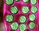 Foto langkah ke 2 dari resep Bolu kukus semangka.