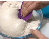Foto del passaggio 4 della ricetta Pizza in teglia con poolish