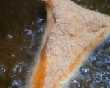 A picture of step 5 of Bread chicken samosa.