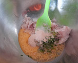 Foto del paso 5 de la receta: Guiso de albóndigas de caella, surtido de setas y alcachofas