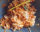 Foto langkah ke 5 dari resep 241. Sambal Ayam Suwir Kemangi.