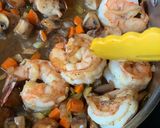《好料日記》鮮蝦奶醬黑義大利麵的食譜步驟3照片