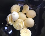 Foto del paso 2 de la receta: Huevos de gallina frescos rellenos!!! 🥚🤤