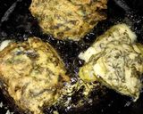Foto del paso 4 de la receta: Buñulos de acelga y muzzarela