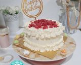 Foto langkah ke 12 dari resep Raspberry Cream Cake Ketogenic.