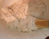Foto del paso 2 de la receta: Pizza casera esponjosa de atún