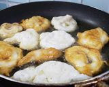 Hình bước làm 1 của món Mực lăn bột chiên giòn