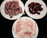 Foto del paso 2 de la receta: Brochetas de Salchicha, Dátiles y Bacon