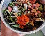 A picture of step 3 of Curry leaves chutney.