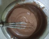 A picture of step 4 of Zebra Cake.