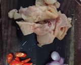 Foto langkah ke 1 dari resep Oseng kulit ayam.
