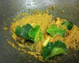Foto langkah ke 4 dari resep Usus Ayam Bumbu Kuning.
