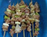 Foto langkah ke 3 dari resep Yakitori (焼き鳥) [Ayam Yakitori Ala Rumahan].