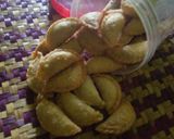 Foto langkah ke 7 dari resep Pastel kering isi Abon.