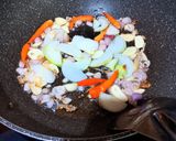 Foto langkah ke 2 dari resep Tumis Daging Saus Tiram.