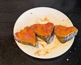 A picture of step 1 of Bihari Fish Curry.