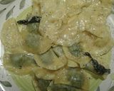 Foto del passaggio 9 della ricetta Ravioli ricotta e profumo di limone