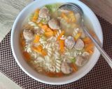 Foto langkah ke 3 dari resep Sup Macaroni, Bakso & Wortel.