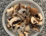 A picture of step 1 of 3 cups mushrooms.