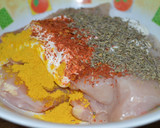 Foto del paso 1 de la receta: Pechugas con yogur griego y especias