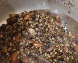 A picture of step 1 of Dal Makhani.