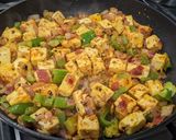 A picture of step 6 of Paneer chingari.