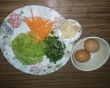 Foto langkah ke 1 dari resep Tumis telur orak arik paria (tips biar anak demen makan paria).