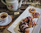 A picture of step 5 of Chocolate croissants and jam puffs.