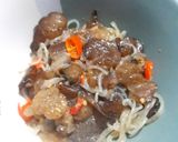 Foto langkah ke 5 dari resep Tumis Jamur Kuping Soun.