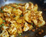 A picture of step 3 of Kasuri Gobhi Aloo sabji.
