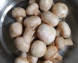 A picture of step 1 of Mushroom Toast.