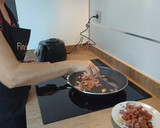Foto del paso 2 de la receta: Coliflor disfrazada de migas de pan