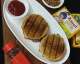 ग्रील्ड पिज़्ज़ा सैंडविच (Grilled Pizza Sandwich Recipe in Hindi) रेसिपी चरण 8 फोटो