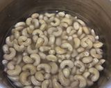 Foto langkah ke 3 dari resep Kacang Mede Goreng Gurih.