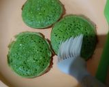 Foto langkah ke 5 dari resep Martabak Mini Daun Kelor.