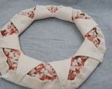Foto del paso 7 de la receta: Corona de hojaldre con salmón ahumado, surimi y queso crema. Sin gluten