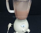 A picture of step 8 of Splash milkshake.