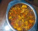 A picture of step 5 of आलू मटर गोभी गाजर की सब्जी.
