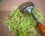 Foto langkah ke 2 dari resep Tumis Labu Siam.