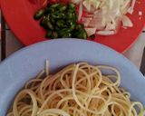 Foto langkah ke 1 dari resep Spaghetti aglio e olio.