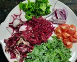 Foto del paso 5 de la receta: Ensalada "R" radicheta, radiccio, rabanito, remolacha, etc