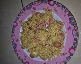 Foto langkah ke 4 dari resep Mie gulung sosis tanpa telur dengan parsley bubuk sederhana sat set cemilan anak.
