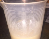 A picture of step 1 of Yogo Cocoa ice pops.
