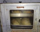Foto langkah ke 11 dari resep Minced Sausage Chia Seed Soft Sourdough Bread.