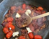 A picture of step 5 of Rocket sundried tomato rigatoni.