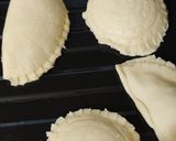A picture of step 18 of 3 spice chicken filled bread.