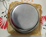 A picture of step 5 of Veggie sandwich.