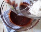 Foto langkah ke 4 dari resep Chocolate Mocha Cupcake.