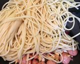Foto langkah ke 3 dari resep Spaghetti Aglio Olio.
